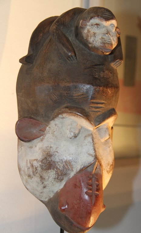 Maschera tribale gorilla "BULU Ngi" Camerun - Africa - 1970/1980