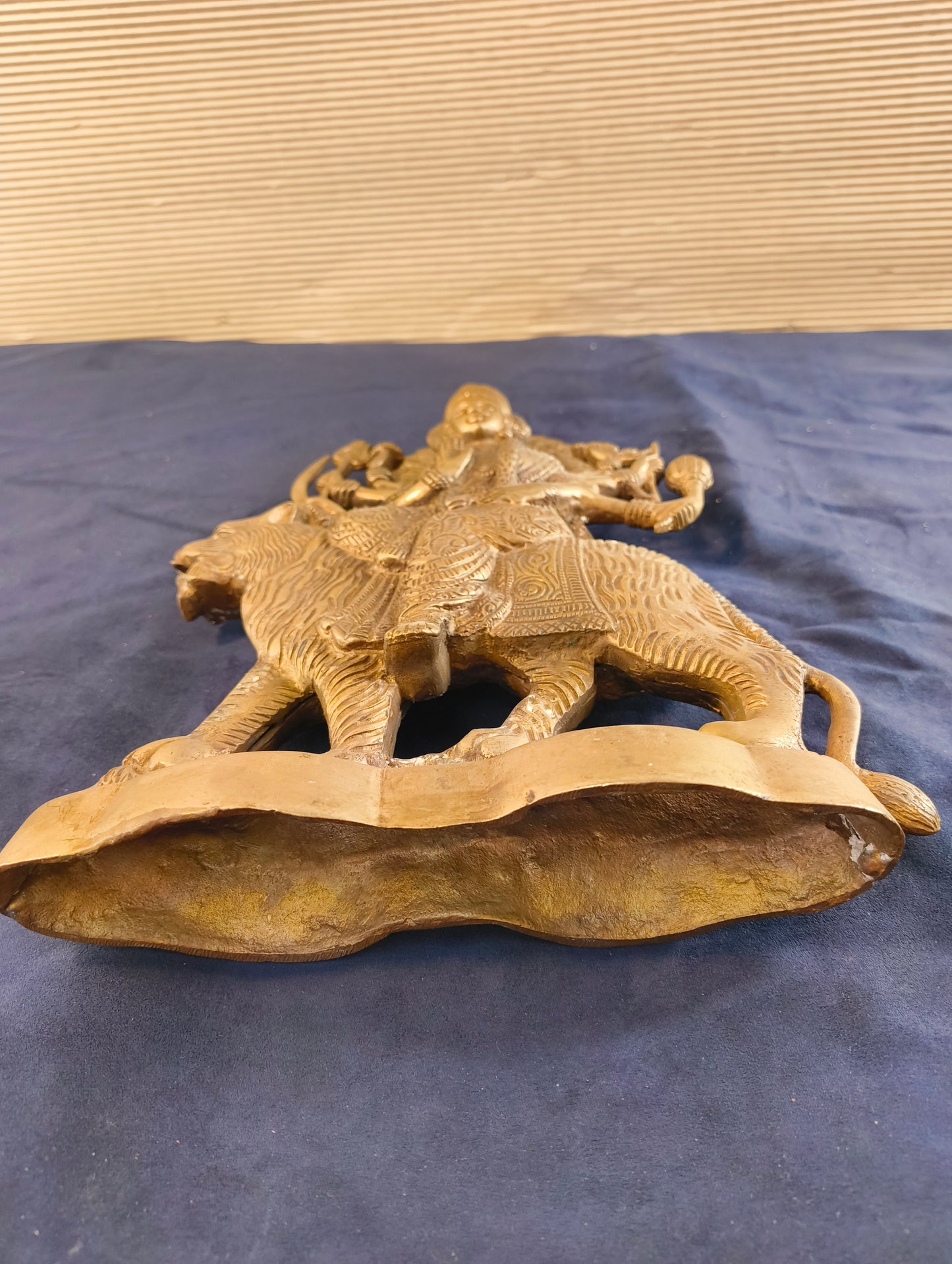 Durga with Tiger - Statue - Patinated bronze - India - Second half of the 20th century