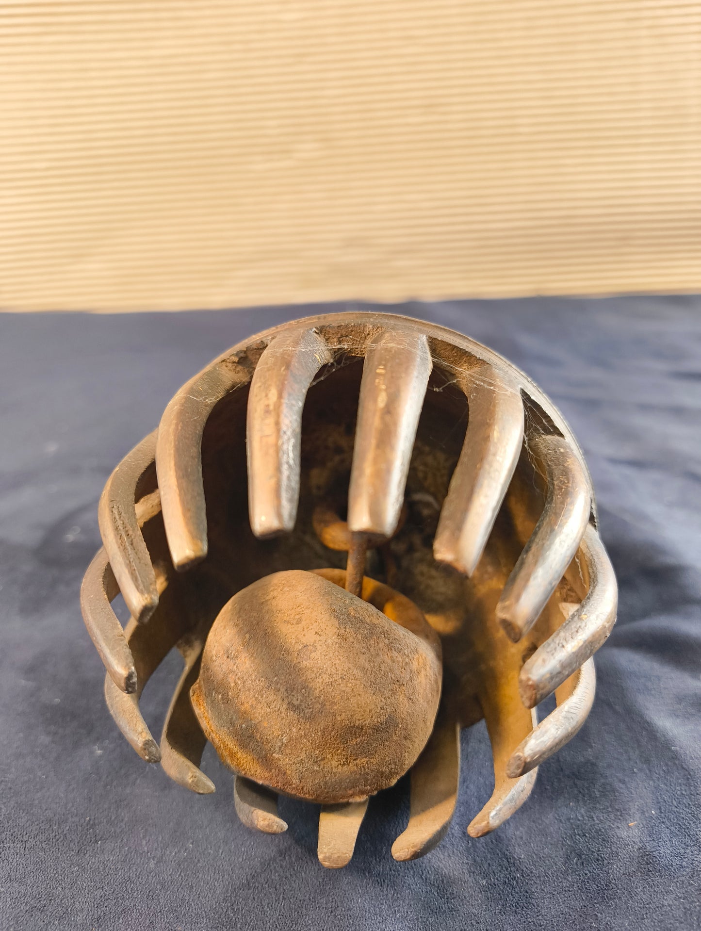 Cloche - Bronze - Hanuman - Instrument de temple - Inde - milieu du XXe siècle