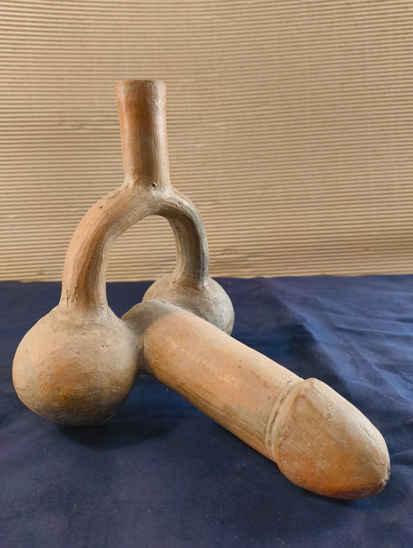Copy of a Moche Culture terracotta vase - Phallic bottle - Peru - 20th century
