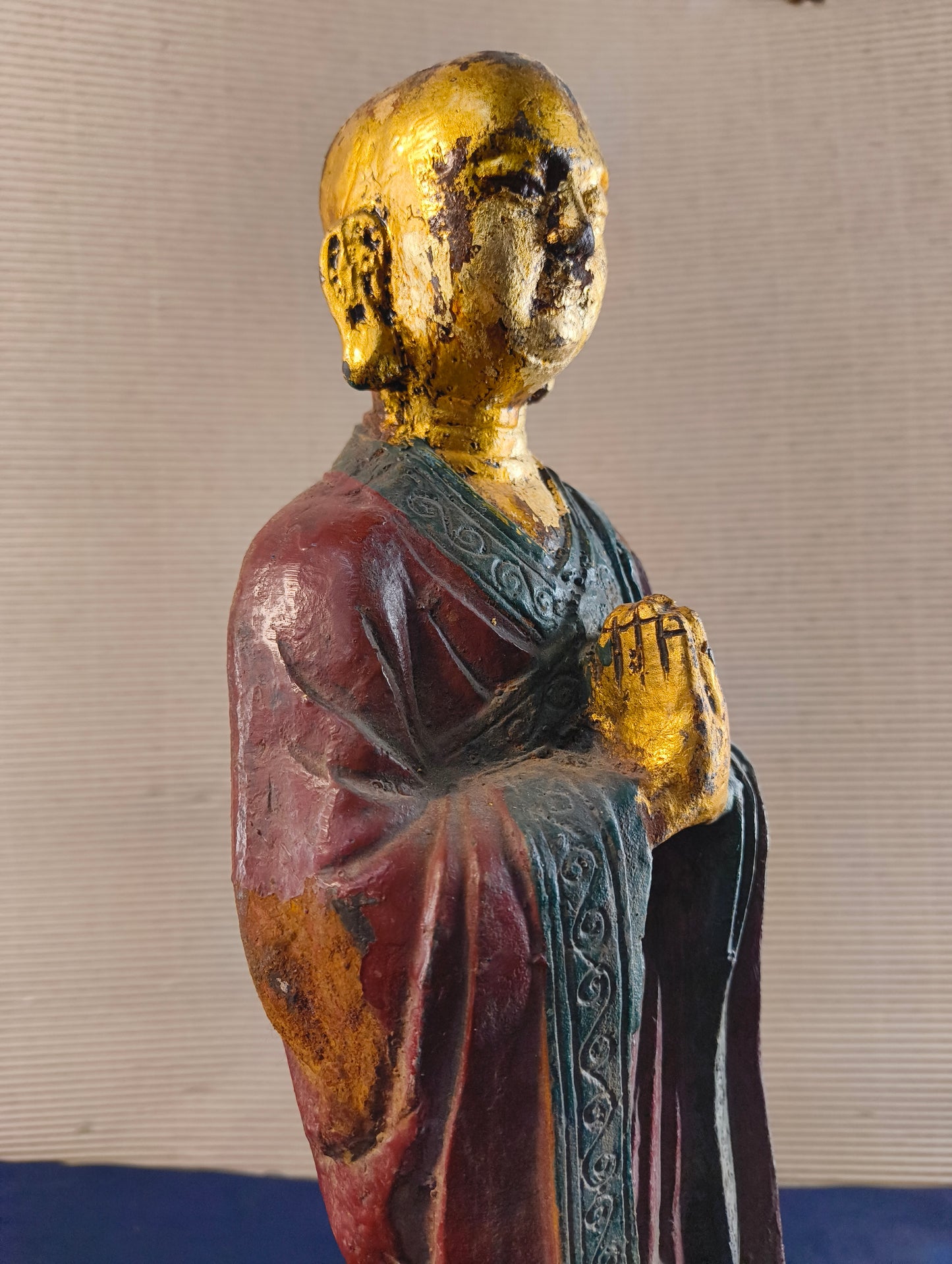 Statue de moine Arahat - Dynastie Tang, statue en métal sur double fleur de lotus.