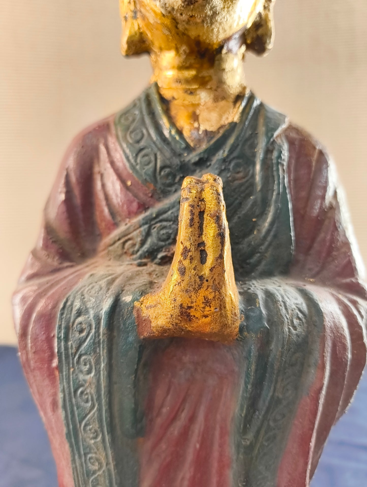 Statue de moine Arahat - Dynastie Tang, statue en métal sur double fleur de lotus.