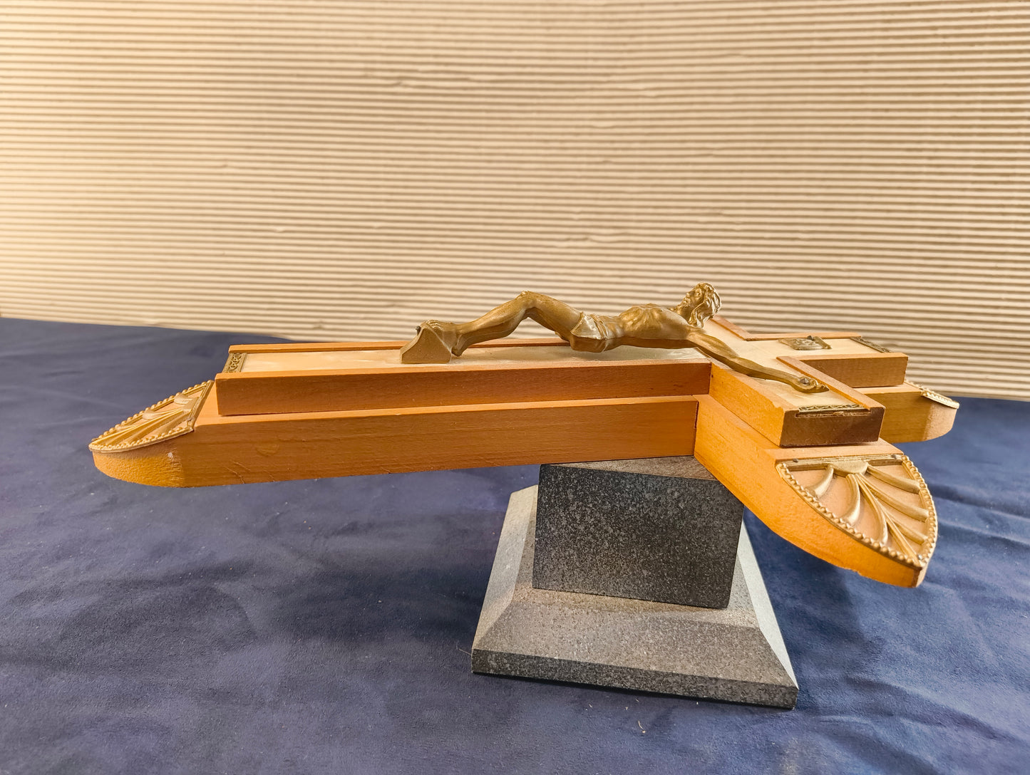 Travel altar crucifix - Italy - 1930/1940