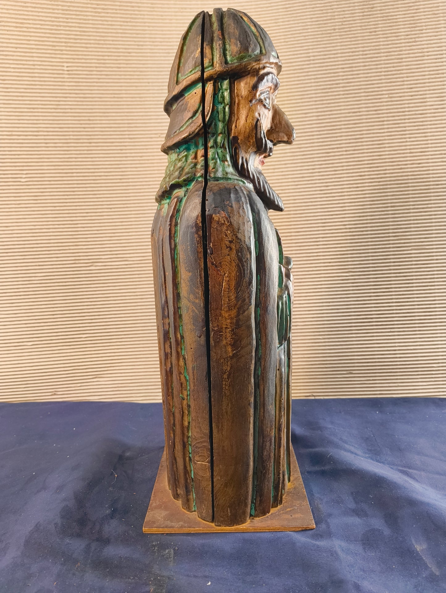 Porte-bouteille anthropomorphe « Le Croisé » - Espagne - 1950/1960