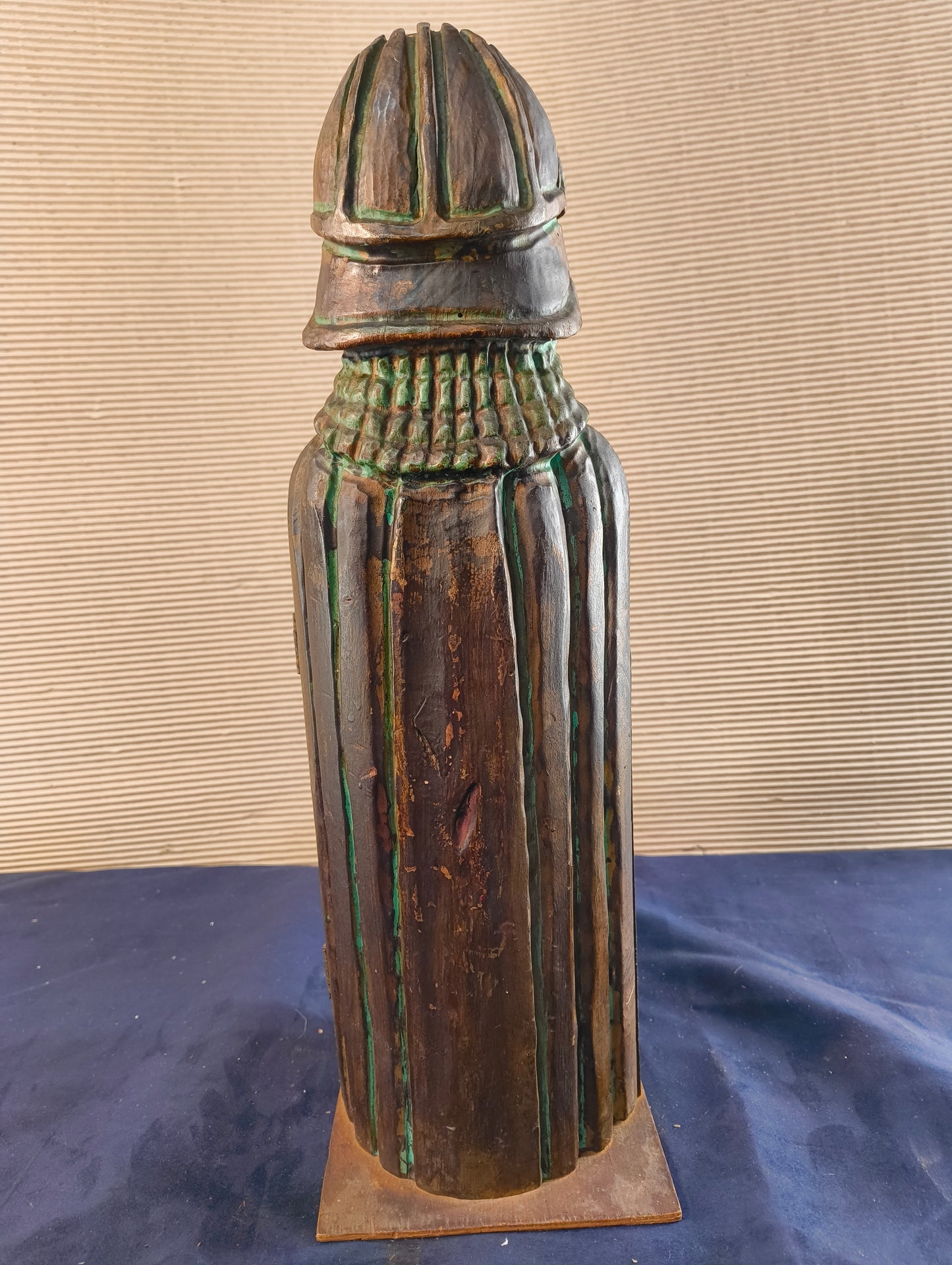Porte-bouteille anthropomorphe « Le Croisé » - Espagne - 1950/1960