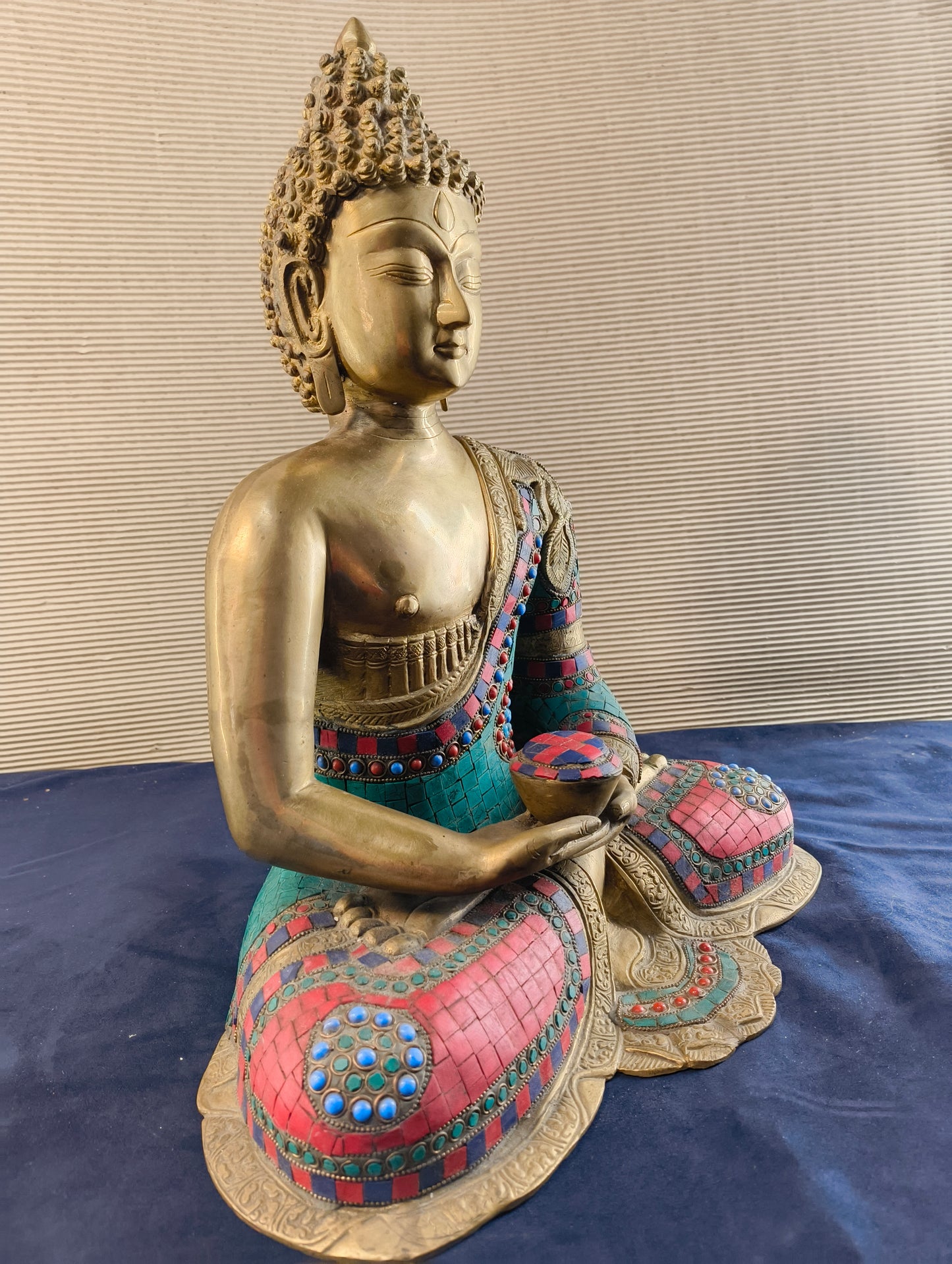 Buddha seduto in dhyanasana con ciotola per raccolta offerte - Ottone - Nepal - fine XX° sec.