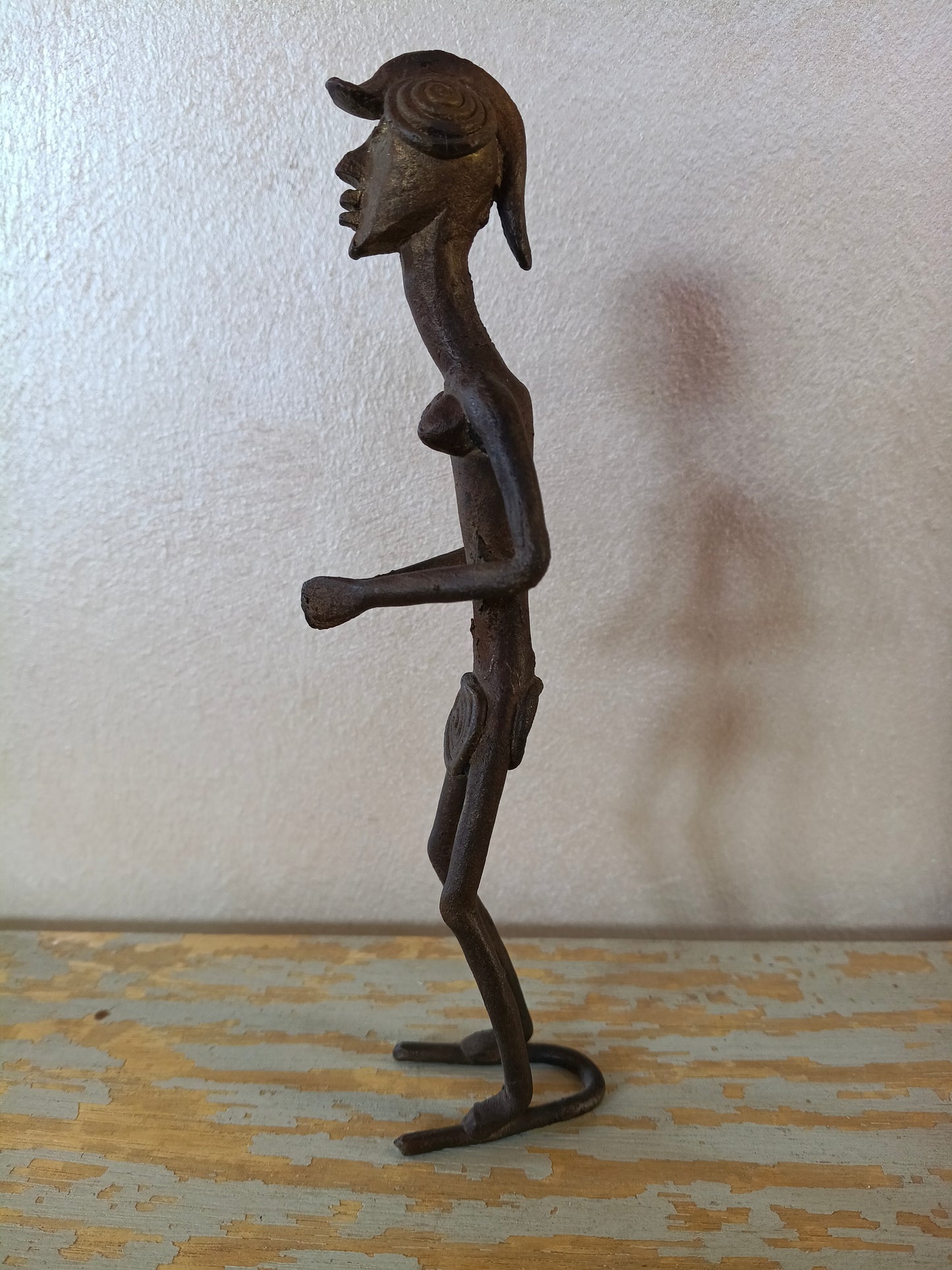 Figura femminile rituale in bronzo – Popolo Lobi – Burkina Faso - seconda metà del XX° secolo.