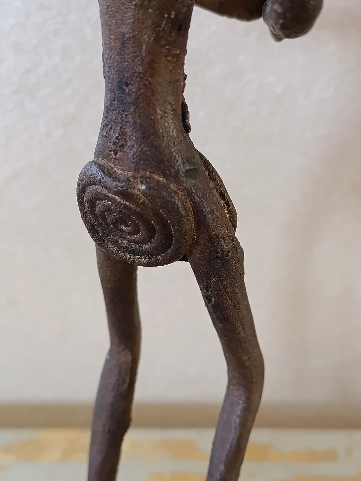 Figura femminile rituale in bronzo – Popolo Lobi – Burkina Faso - seconda metà del XX° secolo.