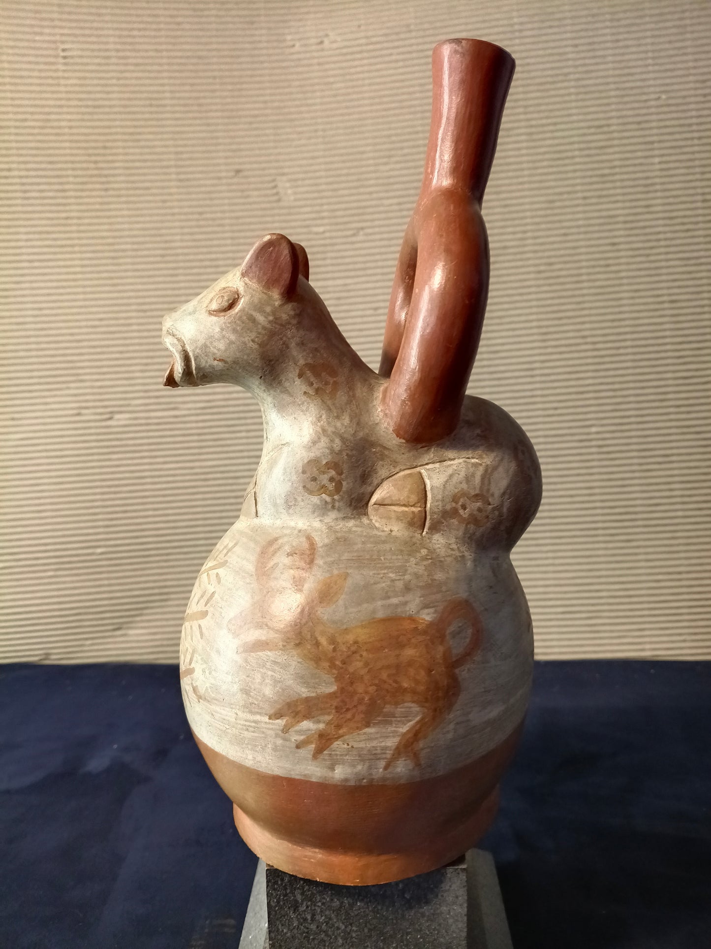 Copia vaso precolombiano zoomorfo - Stile Mochica - Perù - XX secolo