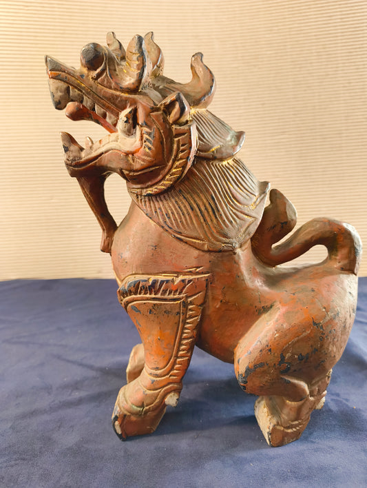 Chien Foo de style Ming « Chien Lion Gardien - Shishi » en bois polychrome