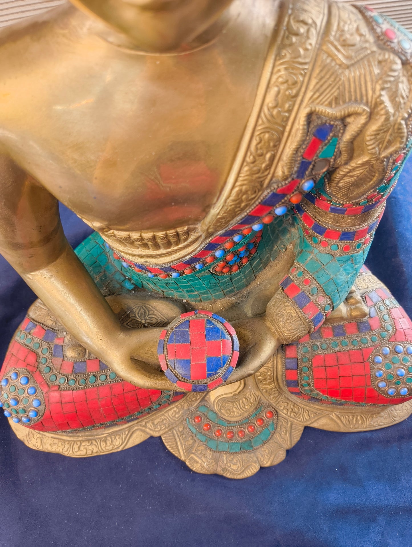 Buddha seduto in dhyanasana con ciotola per raccolta offerte - Ottone - Nepal - fine XX° sec.
