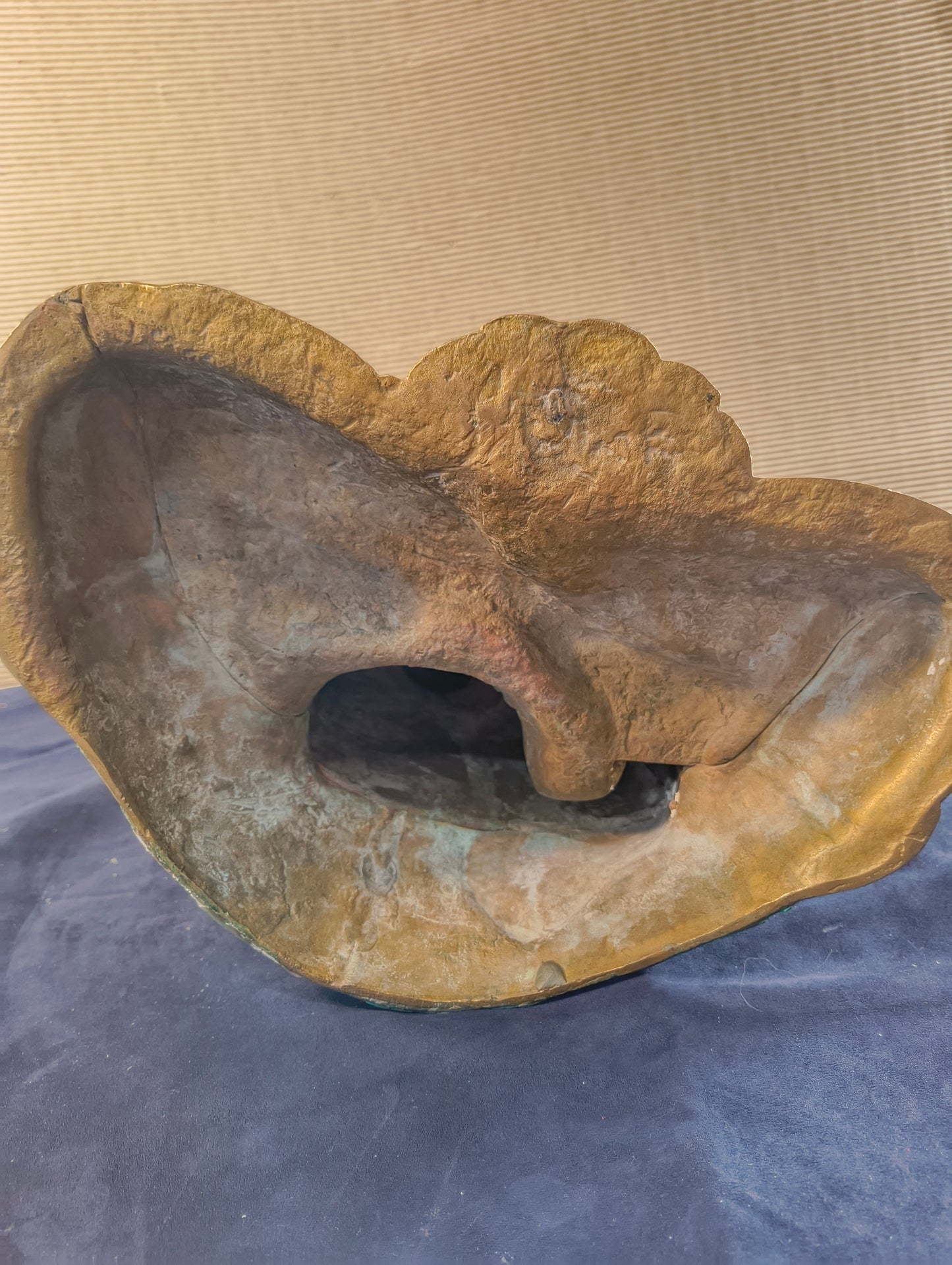 Buddha seduto in dhyanasana con ciotola per raccolta offerte - Ottone - Nepal - fine XX° sec.