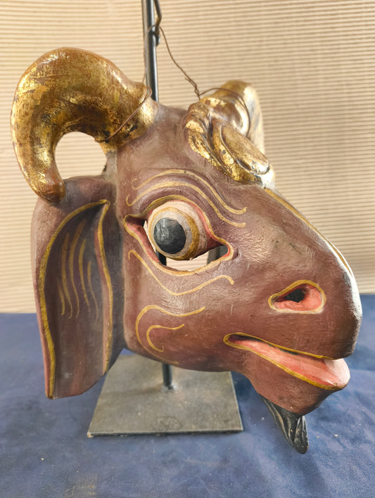 Maschera capra in  legno - Bali - Indonesia