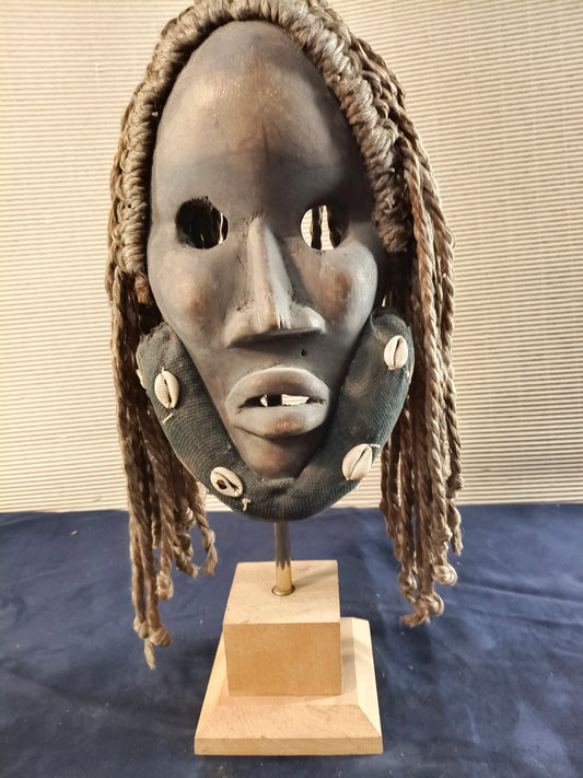 Maschera Deangle del Popolo Dan - Costa d’Avorio e Liberia. circa 1980