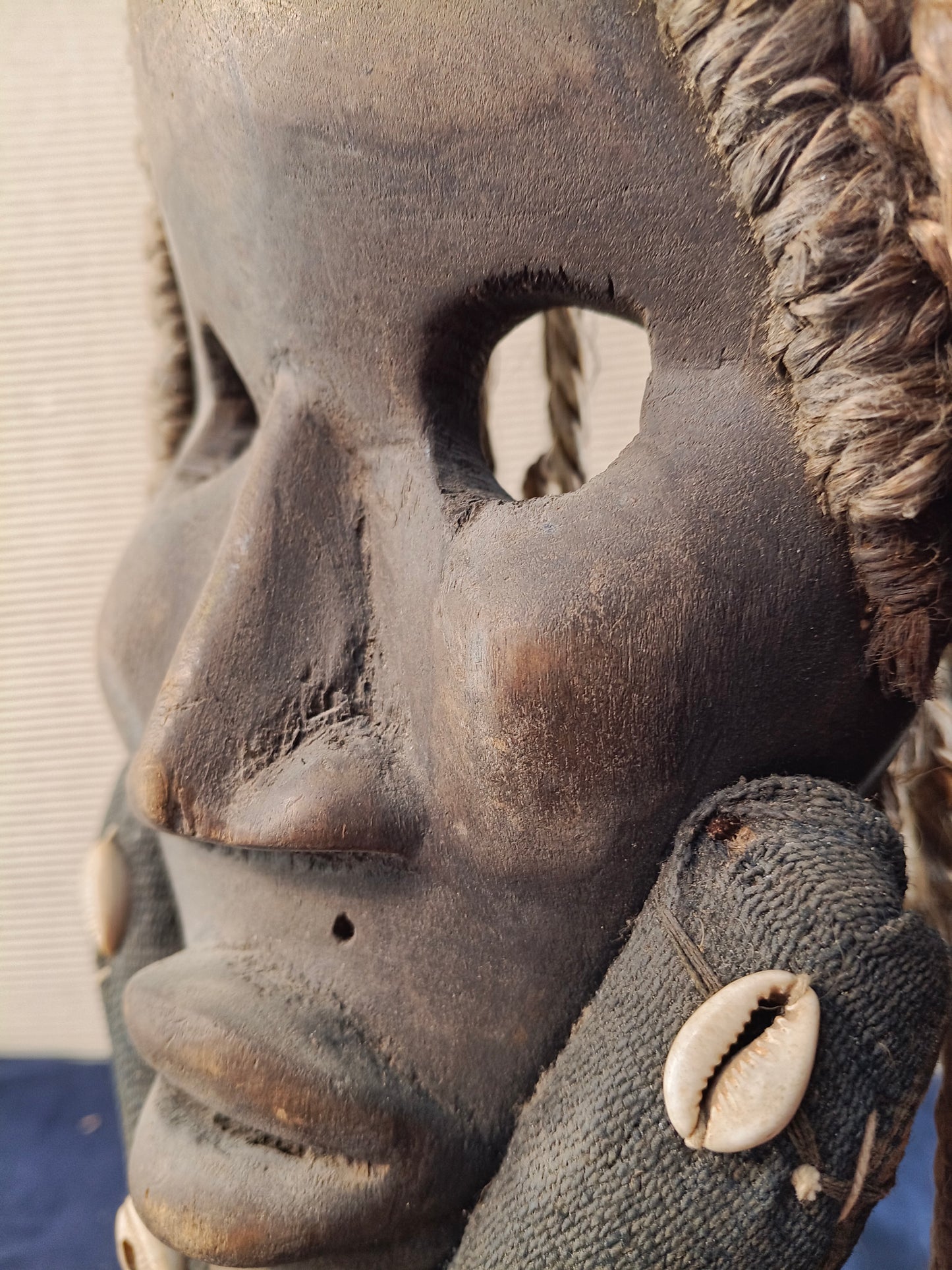 Maschera Deangle del Popolo Dan - Costa d’Avorio e Liberia. circa 1980