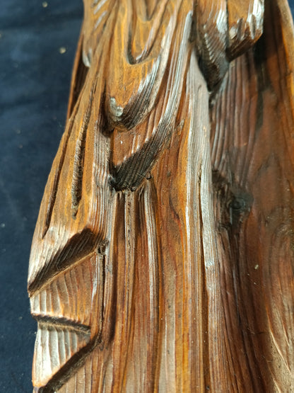 Scultura in legno in altorilievo raffigurante Mosè con le Tavole della Legge - Europa - 51 cm