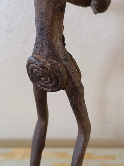 Figura femminile rituale in bronzo – Popolo Lobi – Burkina Faso - seconda metà del XX° secolo.