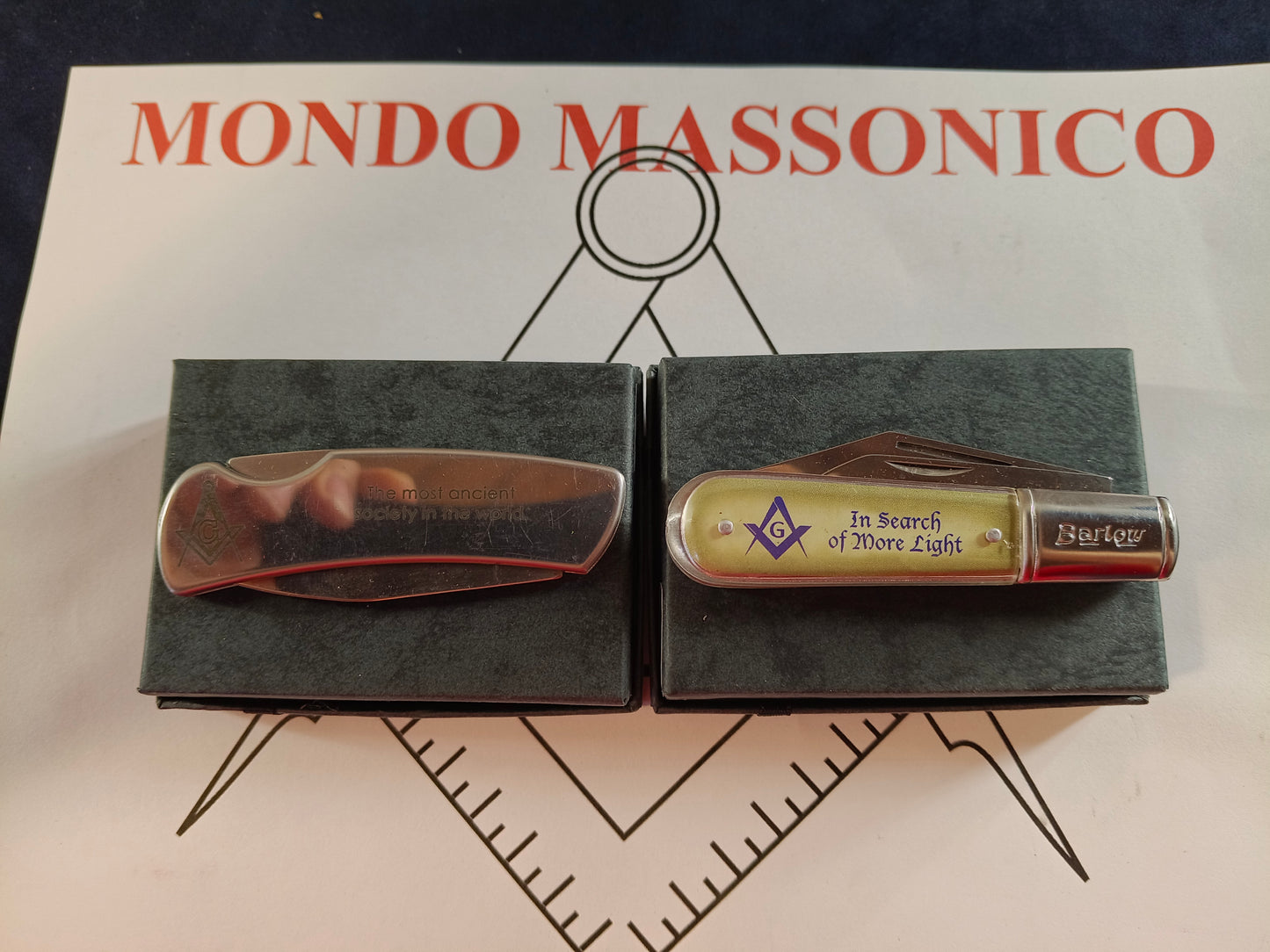 2 coltellini massonici in acciaio con simboli e scritte - Inghilterra - fine XX° Secolo