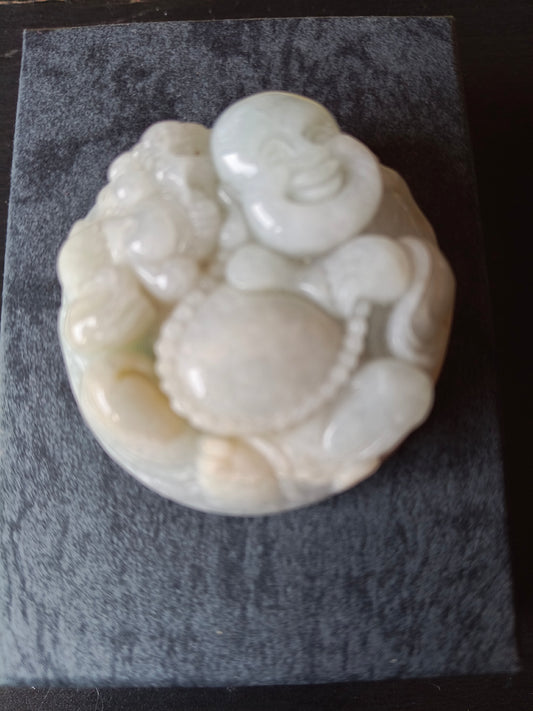 Buddha felice in Giada bianca traslucida - Myanmar (ex Birmania) - XX secolo