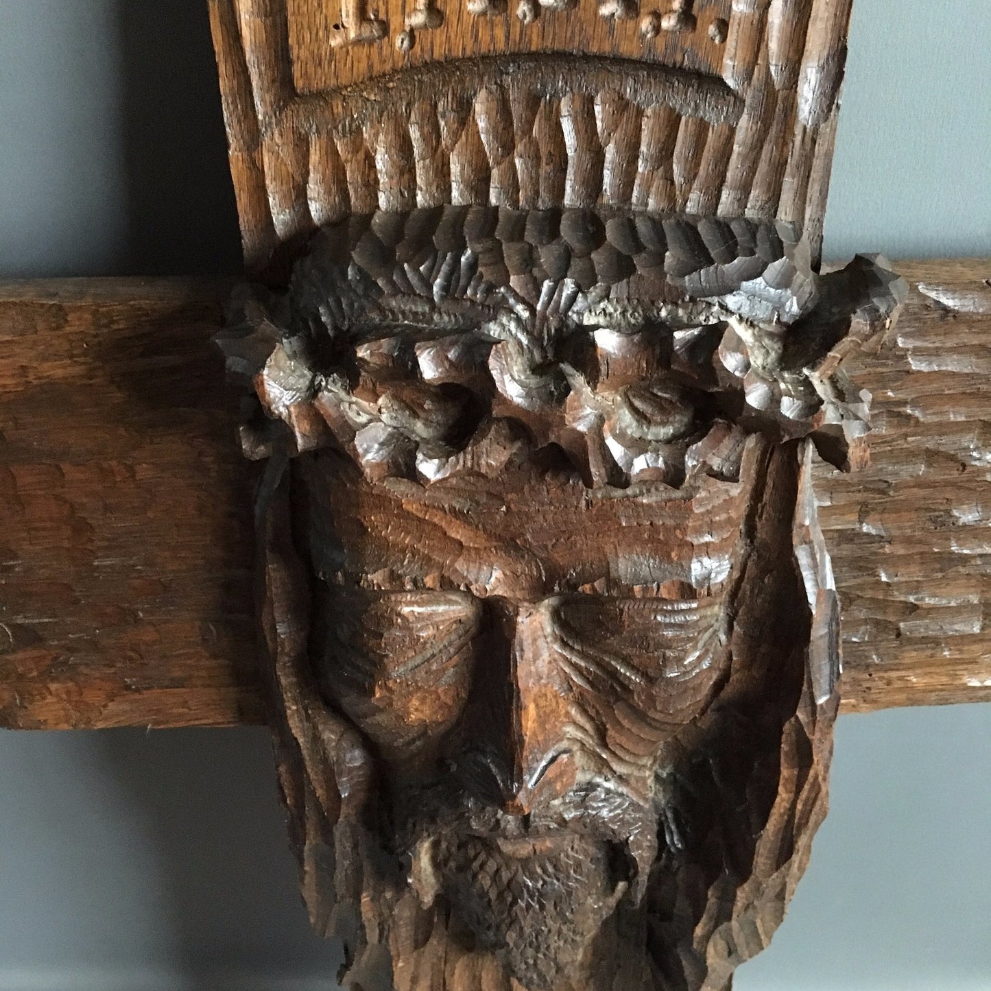 Large Crucifix - Flemish Wooden Sculpture - 61 cm - First half of the 20th century